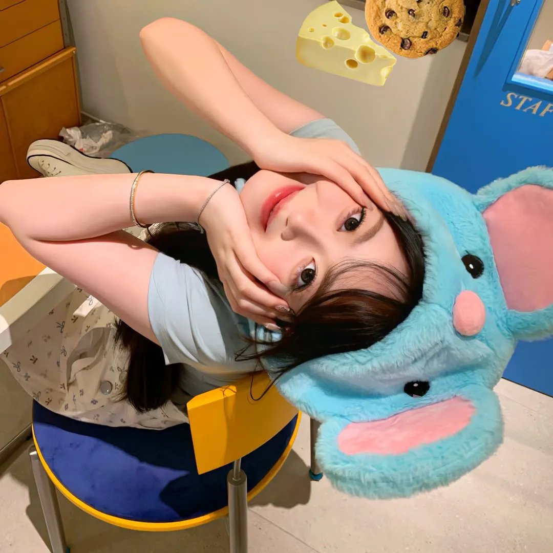 维奥莱特·诺齐埃尔